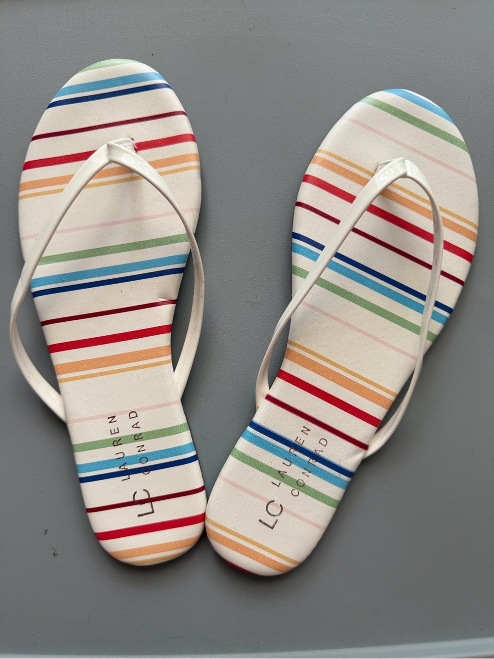 LC Lauren Conrad White-Strap Striped Beach Flip Flops